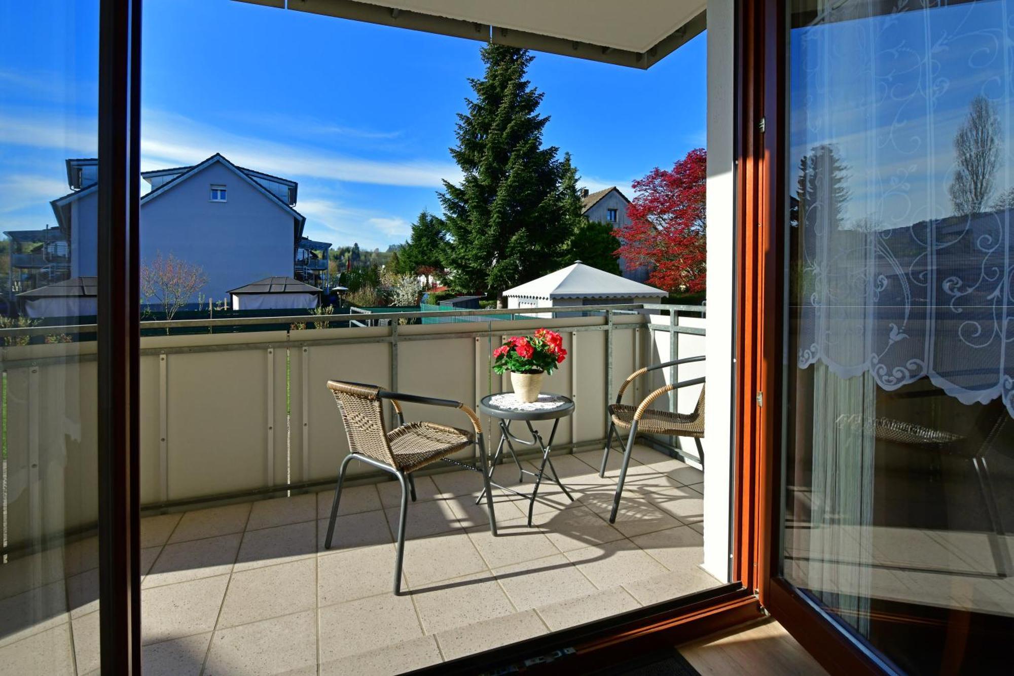 Gaestehaus In Schopfheim, 20 Km Zur Schweiz-Basel, Direkte S-Bahnverbindung Exterior foto
